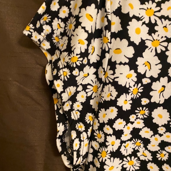 Plus Size Daisy Comfortable MIDI Dress - Picture 8 of 8